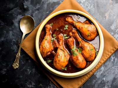 Curry de jamoncitos de pollo estilo Punjabí, el punch único de las especias